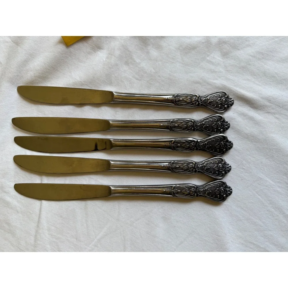 Vintage Floral Repousse Stainless Steel Dinner Knives Japan Set of 5 8.25in